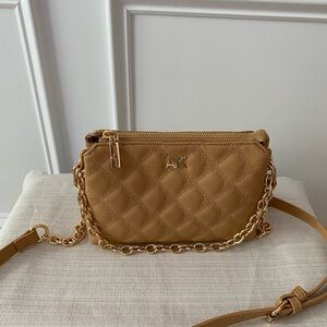 ❤️💥Reduced Price 🥳 Anne Klein Crossbody Quilted Purse